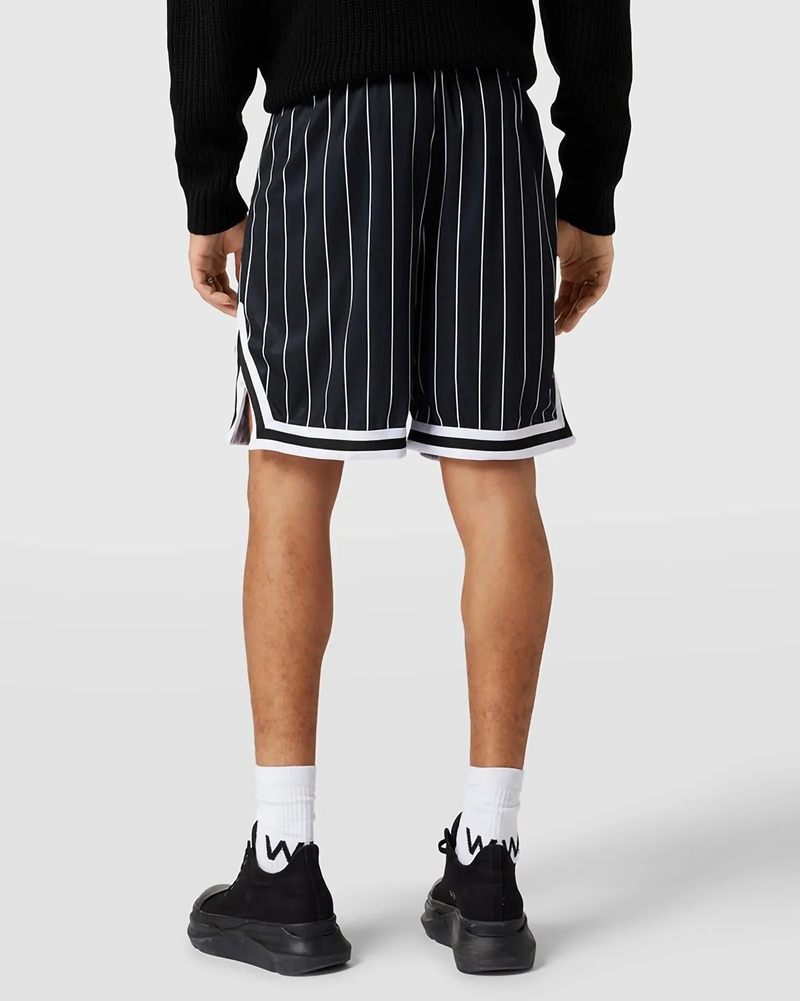 Karl Kani Kk Small Signature Pinstripe Mesh Shorts Black / White