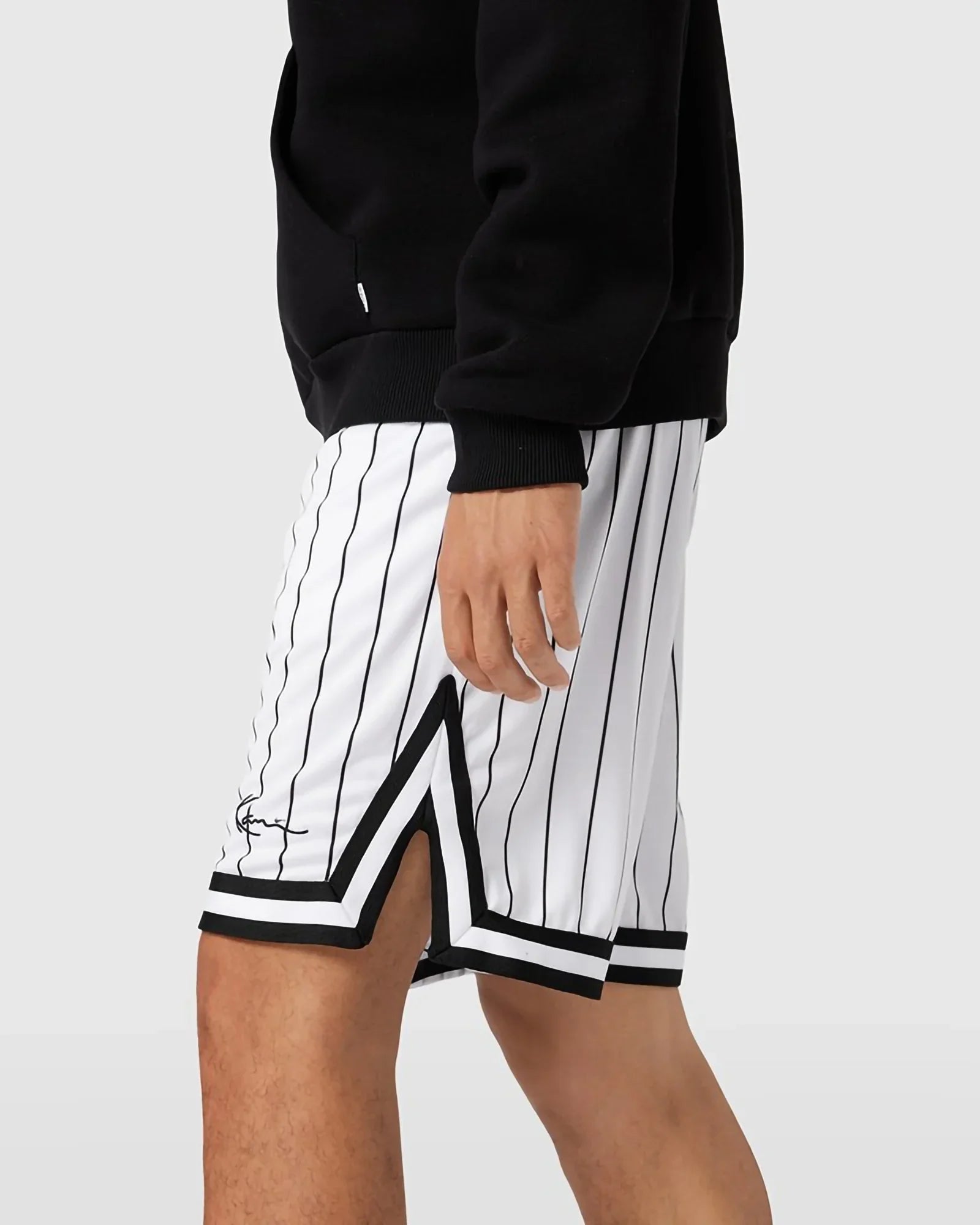 Karl Kani Kk Small Signature Pinstripe Mesh Shorts White / Black