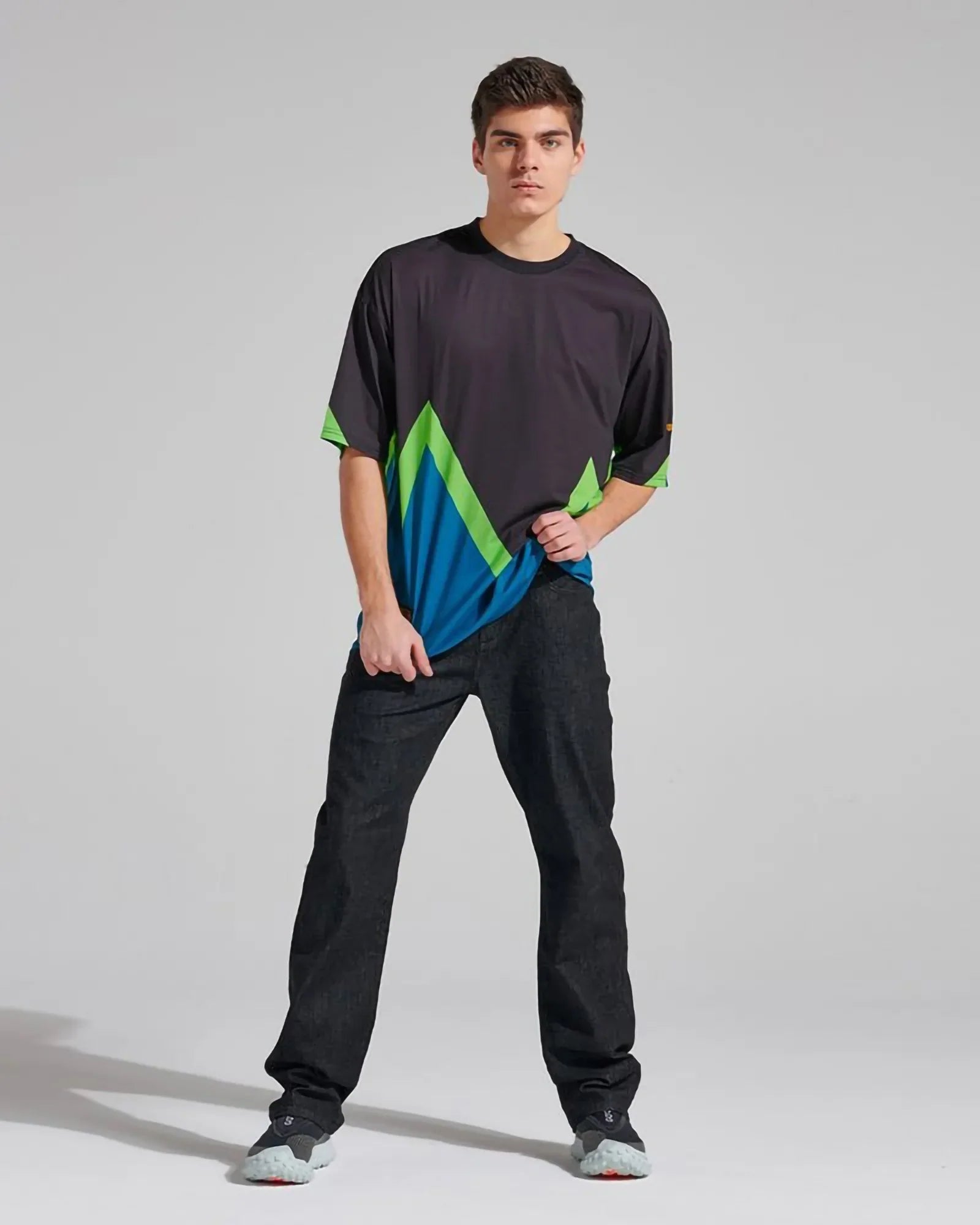 Dolly Noire Bench Duomo Rovesciato Black Green Tee