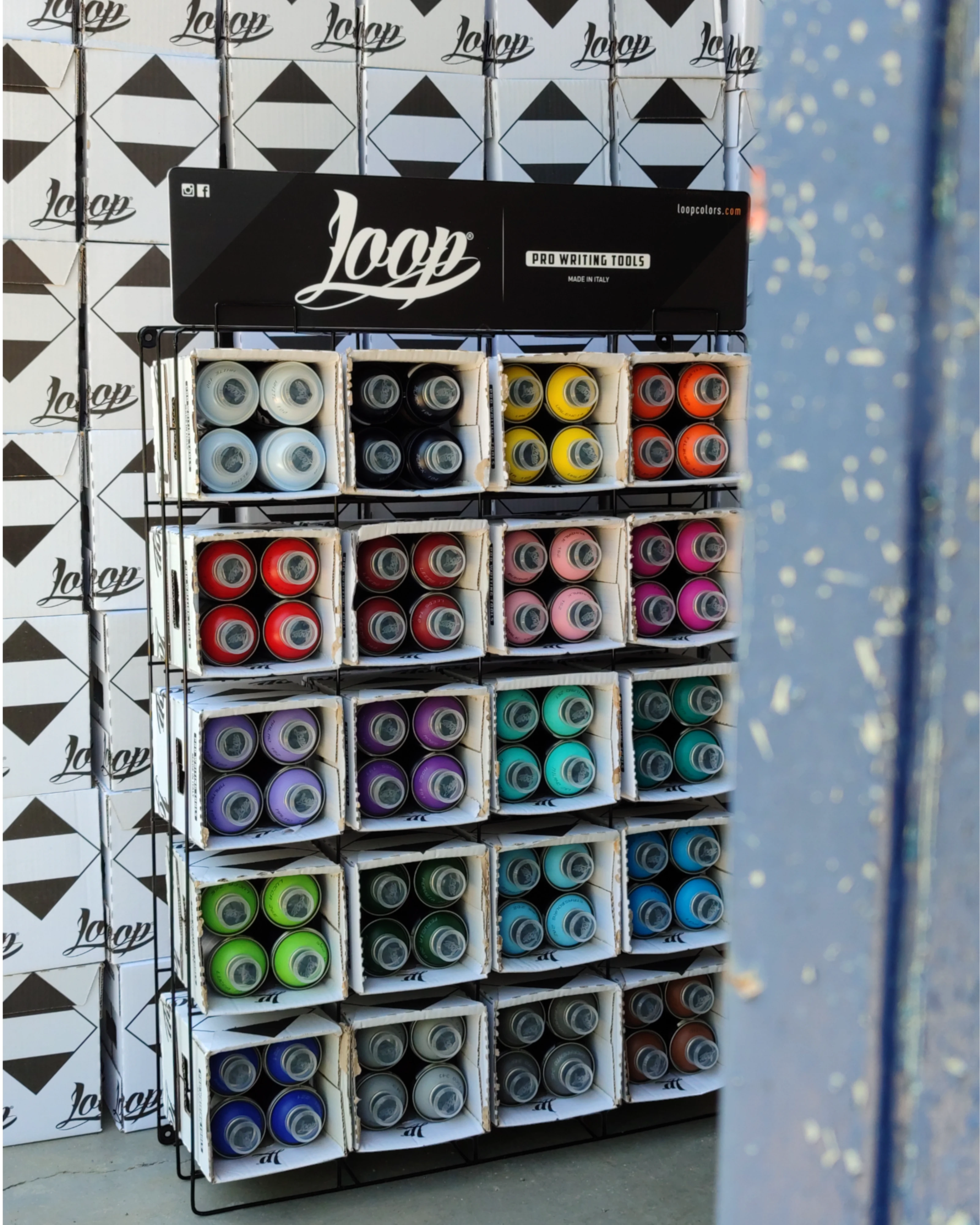 Loop Colors 80x Spray Box Filled Display