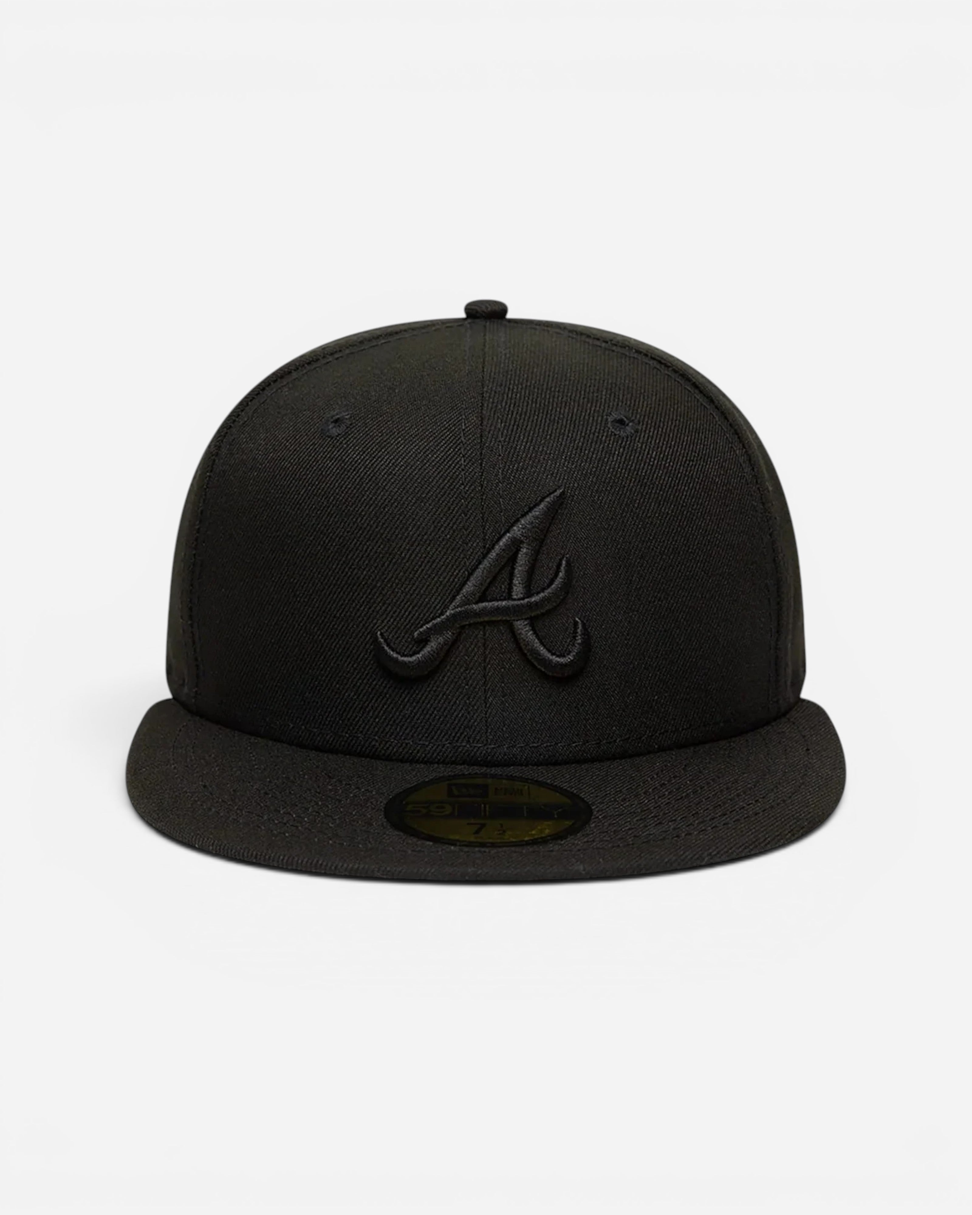 Astrofat 59FIFTY Atlanta Braves fitted cap in all-black with a structured crown and flat visor.