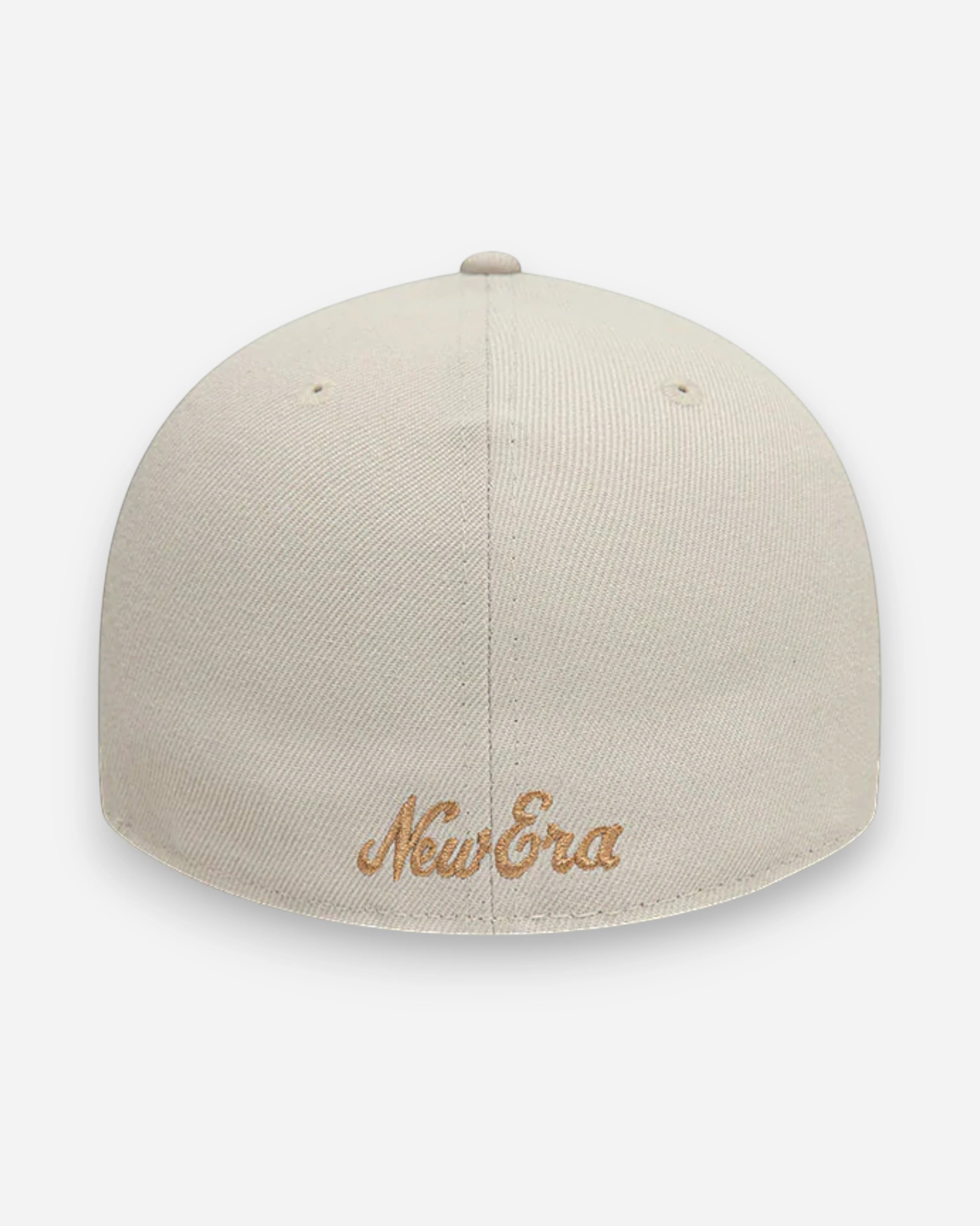 Astrofat 59FIFTY Low Profile cap in light beige with embroidered New Era logo on the back and a flat brim.