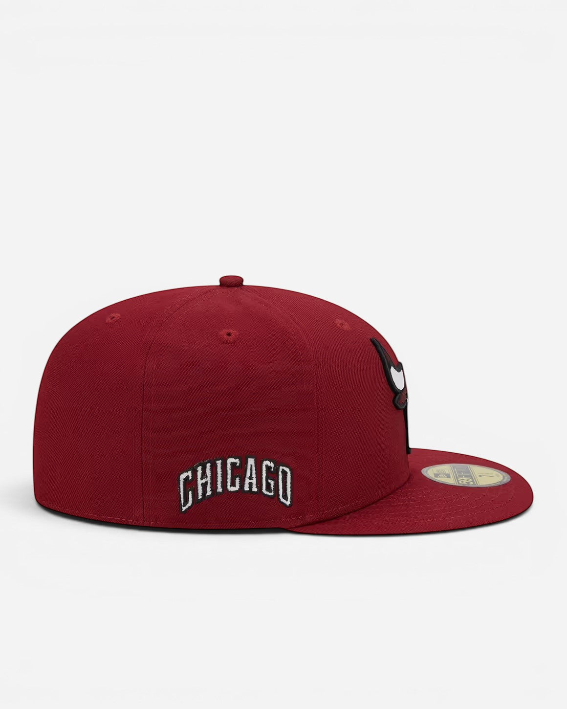 Astrofat 59FIFTY Chicago Bulls fitted cap in bordeaux red with a side patch and flat brim
