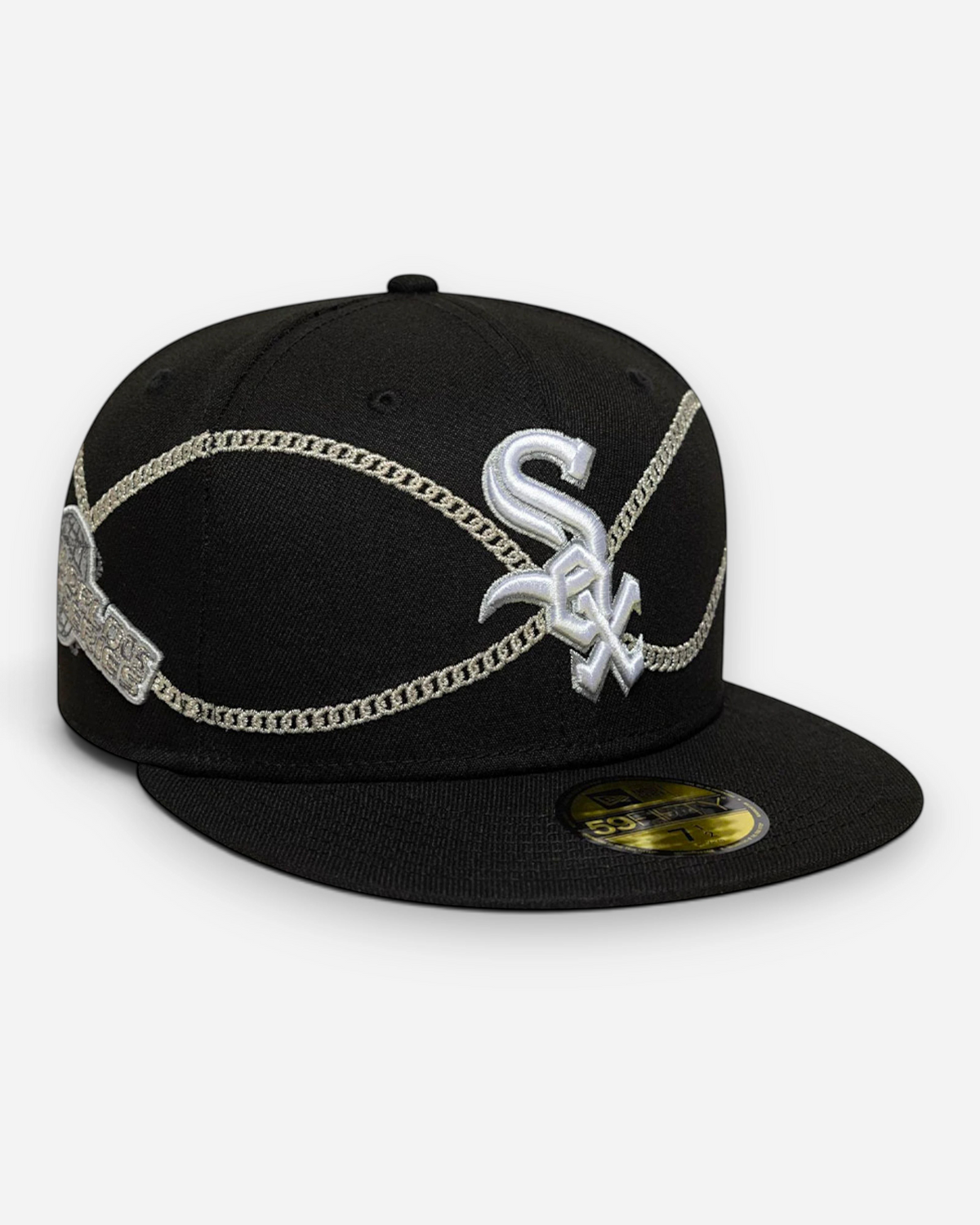 Astrofat 59FIFTY Chicago White Sox fitted cap in black with silver chain embroidery and grey undervisor.