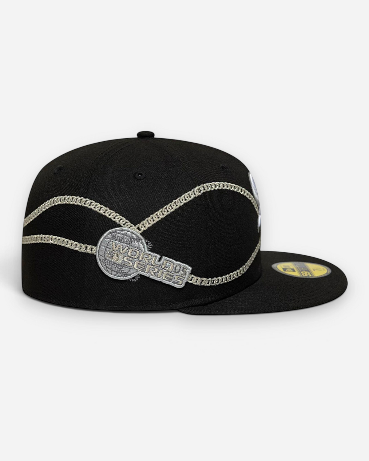 Astrofat 59FIFTY Chicago White Sox fitted cap in black with silver chain wrap embroidery and World Series side patch