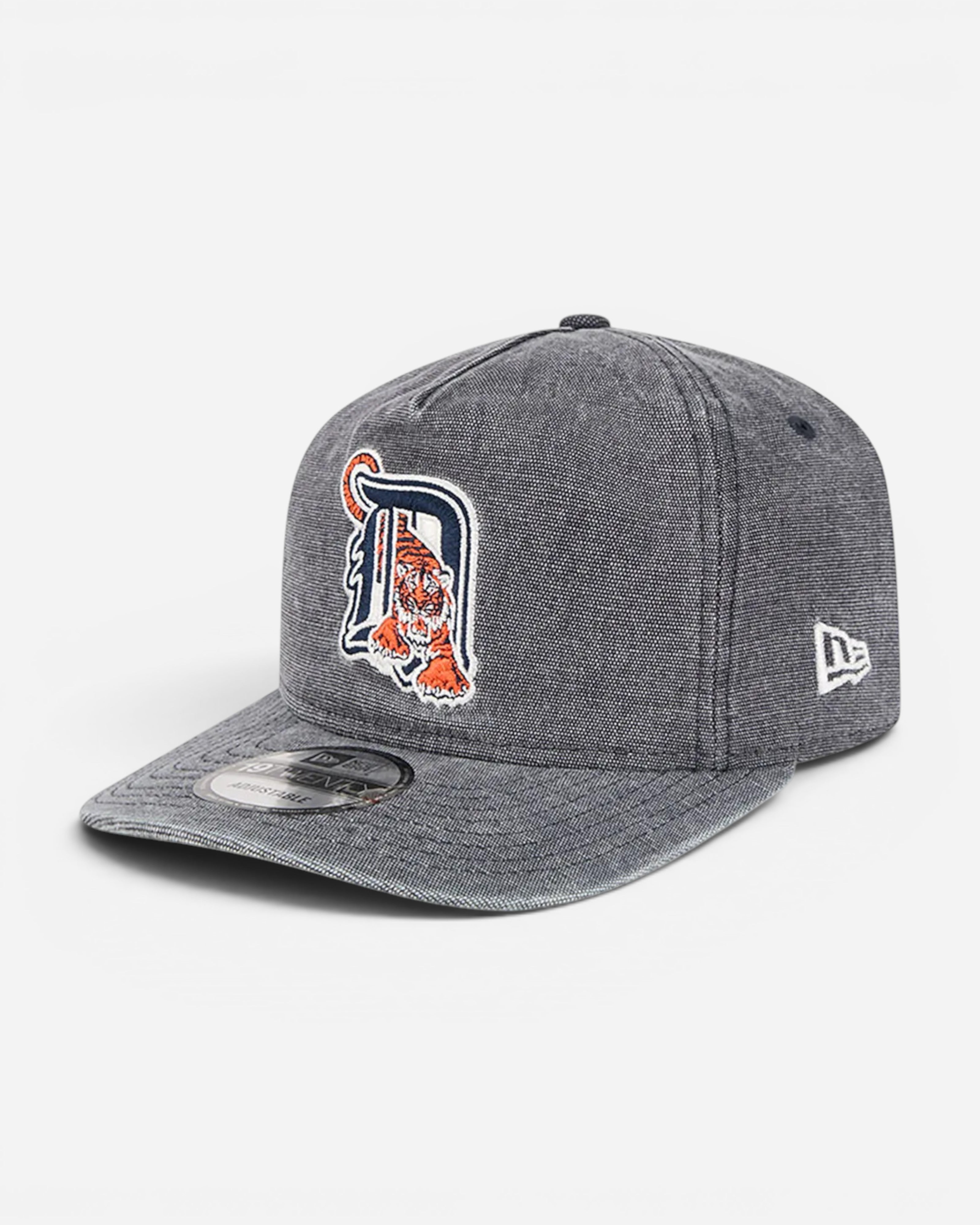 Astrofat 1920 CLASSIC 28488 DETTIGCO OTC baseball cap with a distressed grey denim look, featuring the Detroit Tigers logo with a tiger. Includes New Era flag.