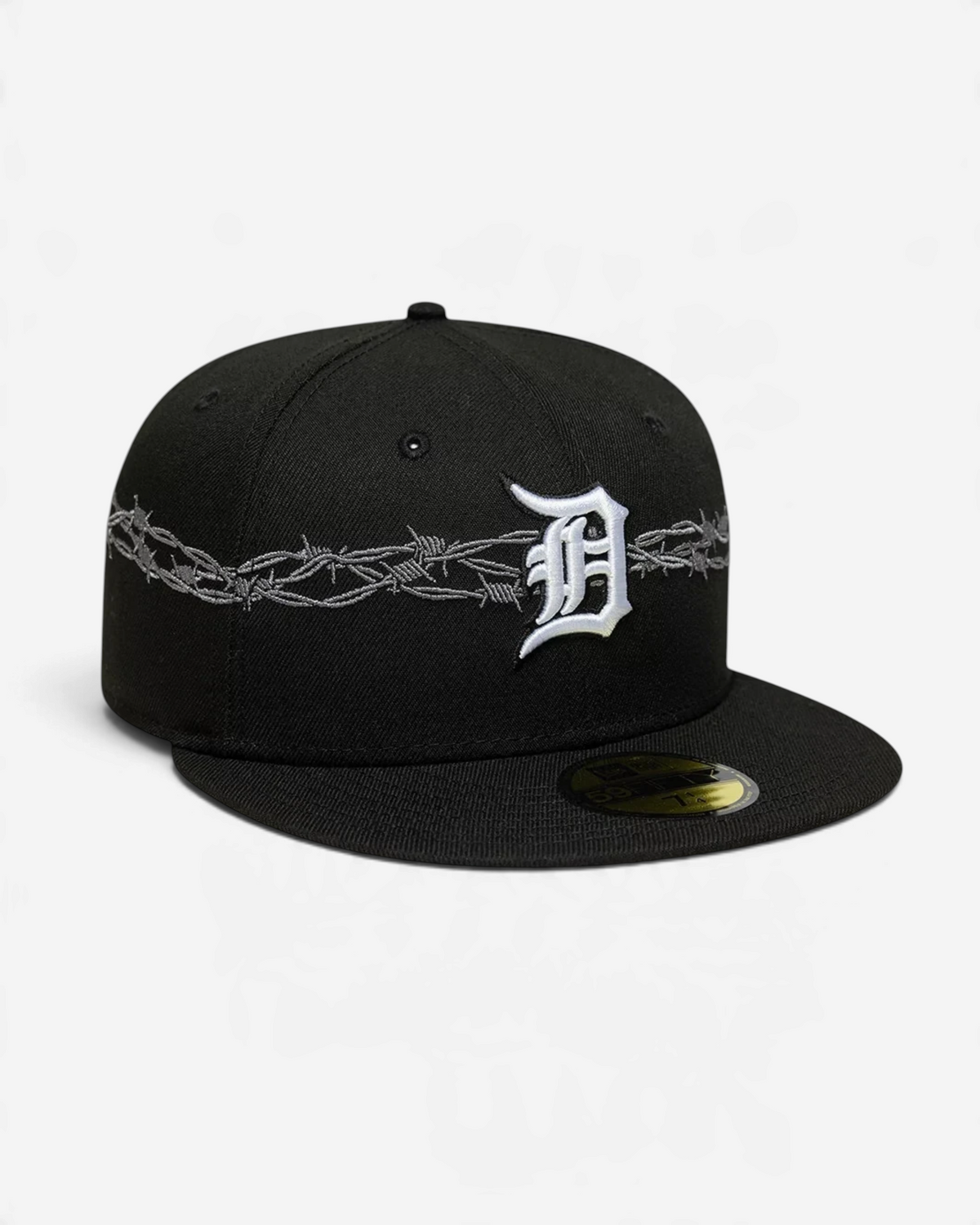 Astrofat black Detroit Tigers 59FIFTY fitted cap featuring a white embroidered logo and grey barbed wire detail.