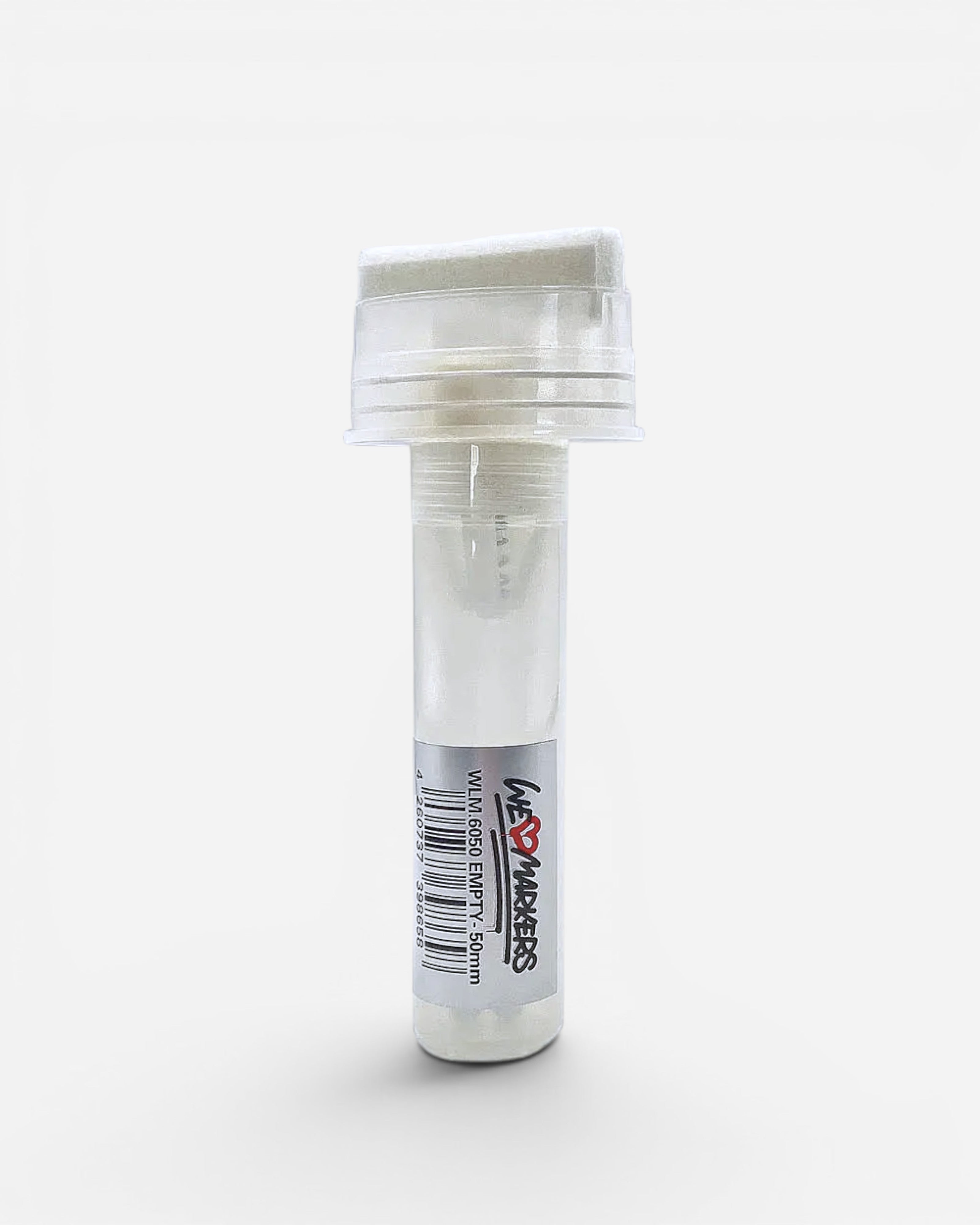Astrofat empty marker with a 50mm chisel tip and mixing balls, ideal for graffiti and calligraphy.