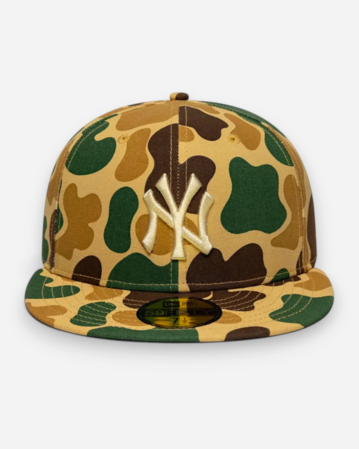 Astrofat 59FIFTY New York Yankees fitted cap in beige camo print with a flat visor and structured crown.