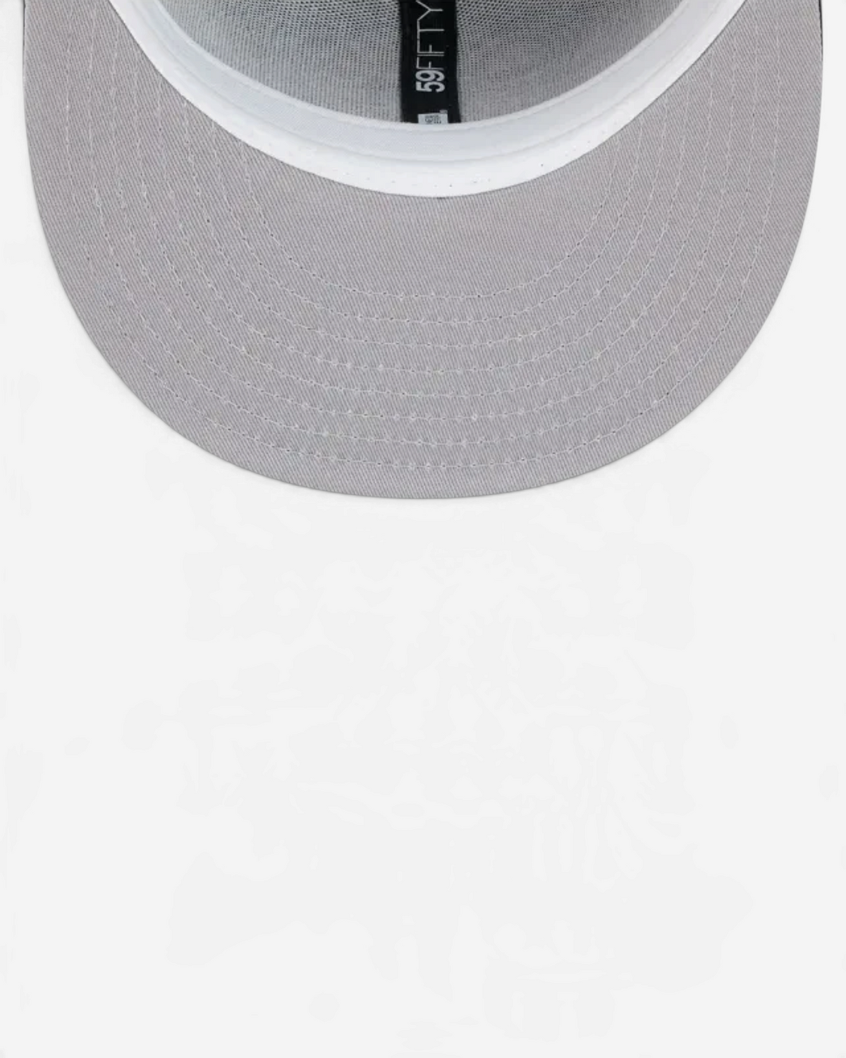Astrofat New York Yankees 59FIFTY fitted cap showing the flat brim with a classic grey undervisor.