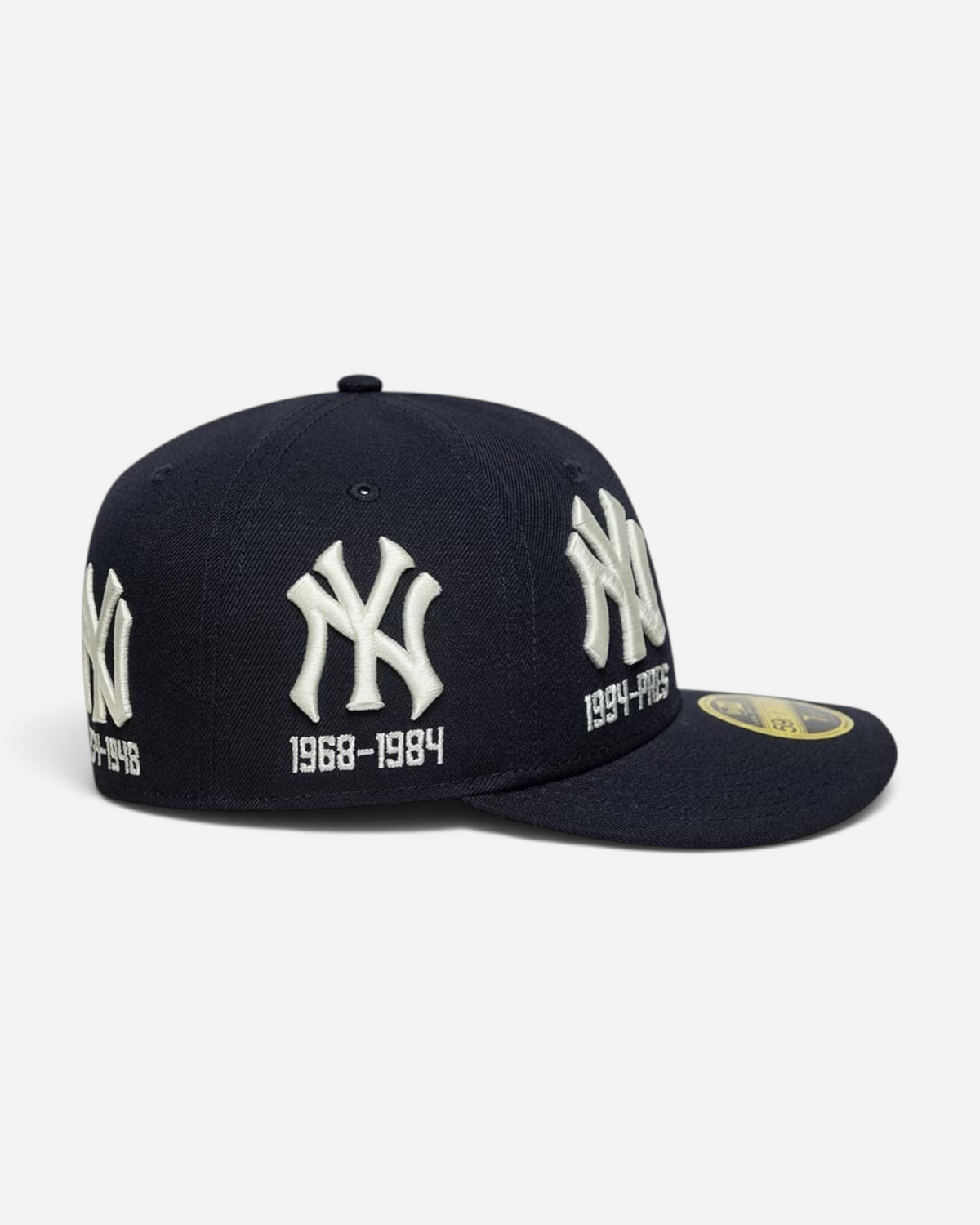 Astrofat navy blue New York Yankees 59FIFTY low profile fitted cap featuring embroidered historic team logos