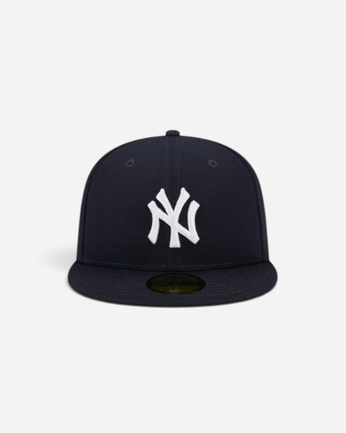 Astrofat navy blue New York Yankees 59FIFTY fitted cap with white embroidered logo and flat visor