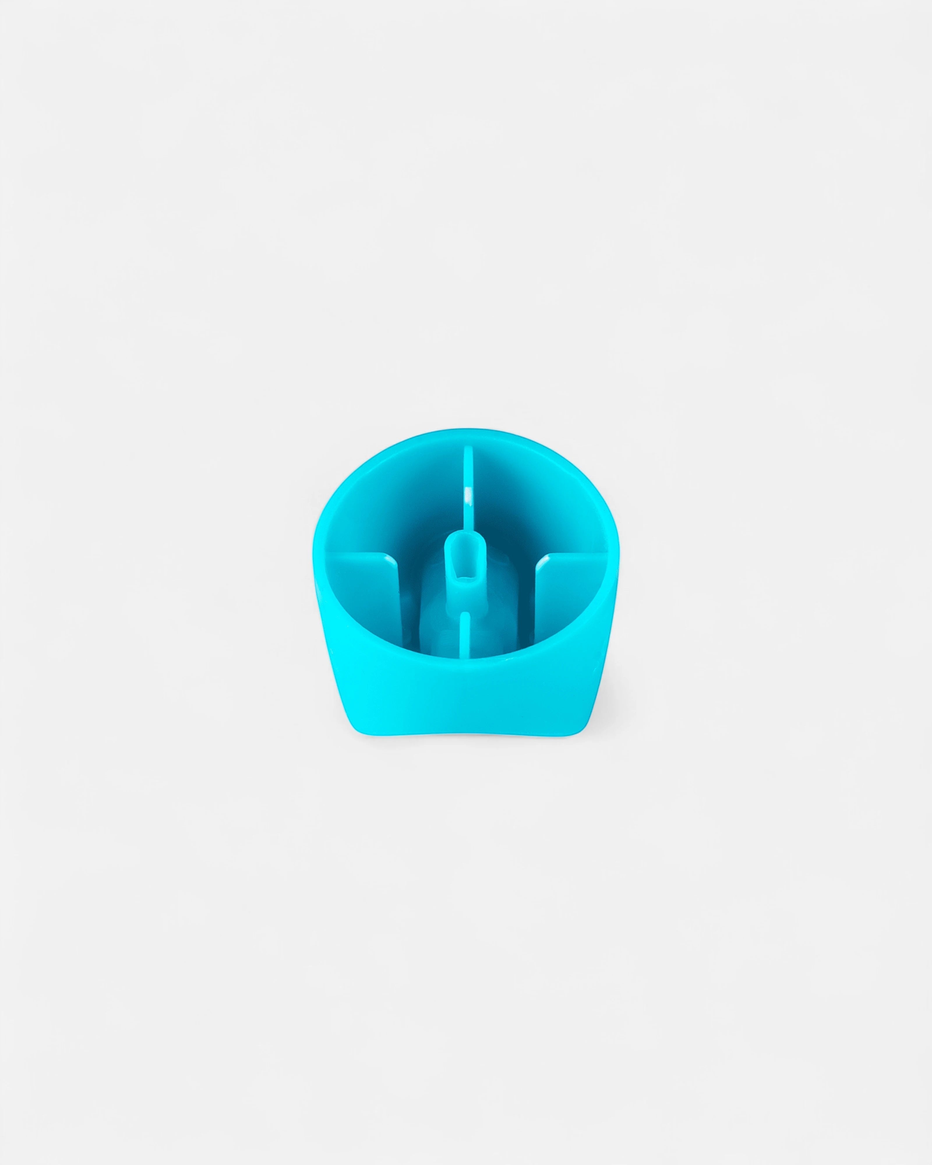 Astrofat Nightquill Vortex Halo Male cap, bright cyan, designed for wide spray coverage and fast application.